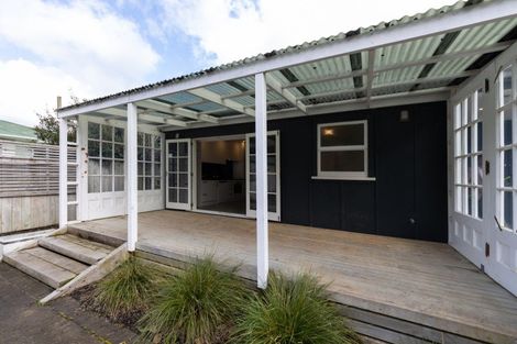 Photo of property in 37 Hewitts Road, Linton, Palmerston North, 4472
