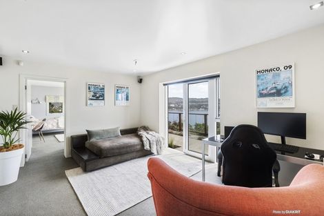 Photo of property in 6 Zaida Way, Maupuia, Wellington, 6022