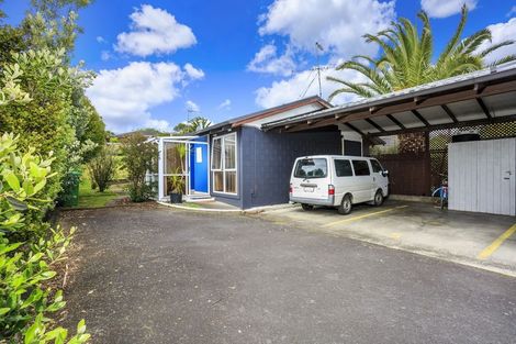 Photo of property in 5/6 Bond Crescent, Forrest Hill, Auckland, 0620