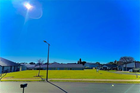 Photo of property in 4 Fairwayview Drive, Omokoroa, 3114