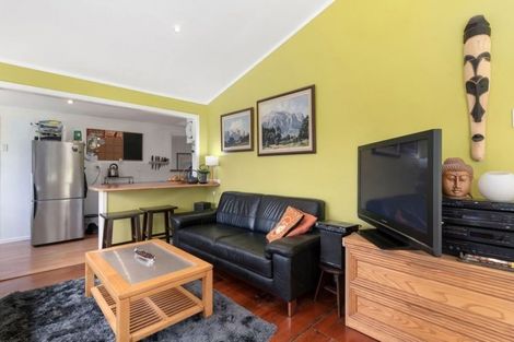 Photo of property in 128 Bodhisattva Road, Waitoki, Silverdale, 0994