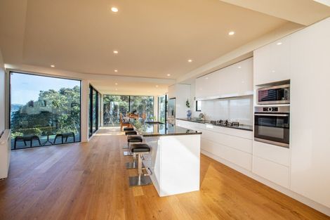 Photo of property in 10 Satchell Way, Kaiwharawhara, Wellington, 6035