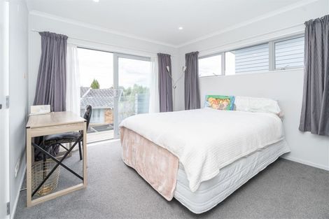 Photo of property in 2/11 Crosher Place, Silverdale, Hamilton, 3216