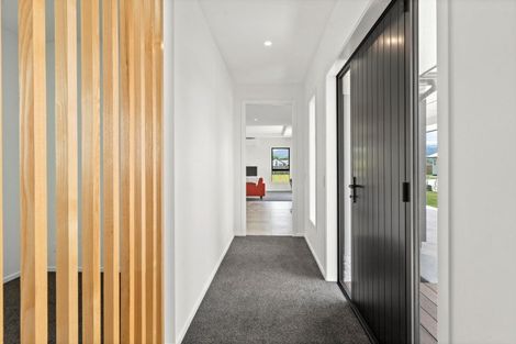 Photo of property in 17 Madison Street, Carterton, 5713