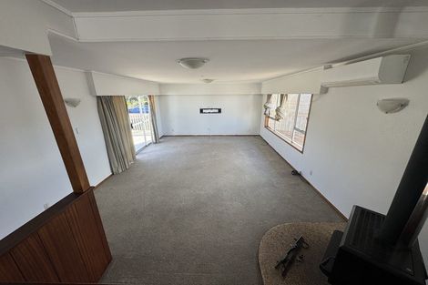 Photo of property in 23 Chatswood Grove, Chatswood, Auckland, 0626