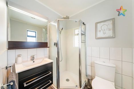 Photo of property in 188 Miromiro Road, Normandale, Lower Hutt, 5010