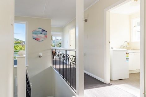 Photo of property in 19 Thomas Street, Stokes Valley, Lower Hutt, 5019