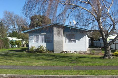 Photo of property in 25 Fisher Place, Carterton, 5713