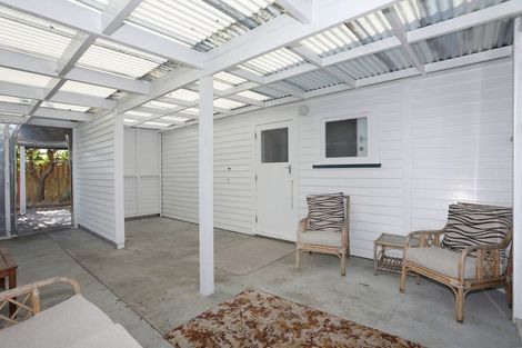 Photo of property in 49 Holland Crescent, Bulls, 4818