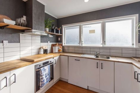 Photo of property in 6 Spencer Street, Western Heights, Rotorua, 3015