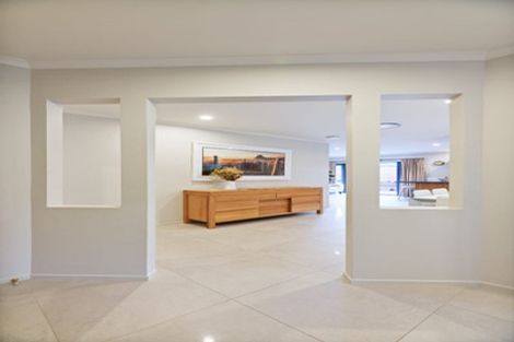 Photo of property in 15 Graven Court, Henderson, Auckland, 0612