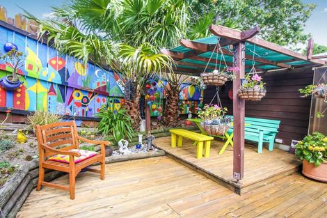 Photo of property in 1/74 Colwill Road, Massey, Auckland, 0614