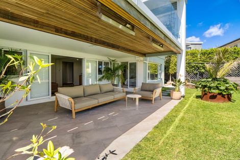 Photo of property in 96 Marine Parade, Mount Maunganui, 3116