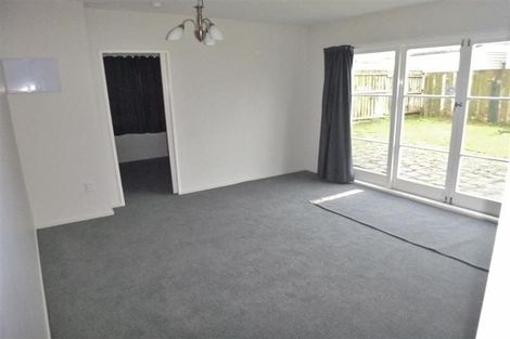 Photo of property in 43 Hallberry Road, Mangere East, Auckland, 2024