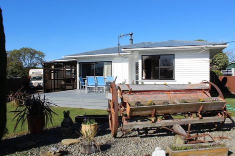 Photo of property in 18 Carlson Street, Dannevirke, 4930