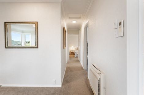 Photo of property in 9 Honeystone Street, Helensburgh, Dunedin, 9010