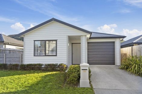 Photo of property in 100 Farmer Crescent, Taita, Lower Hutt, 5011