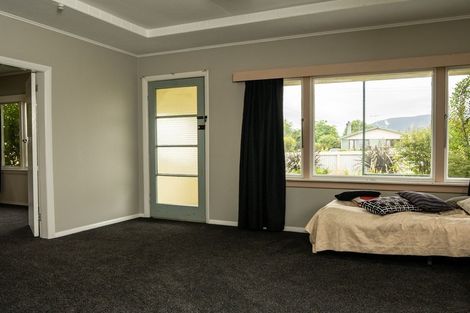Photo of property in 10 Coronation Street, Waimate, 7924