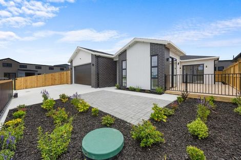 Photo of property in 12 Piko Road, Opaheke, 2113