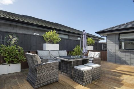 Photo of property in 27 Saddlers Way, Papamoa, 3118