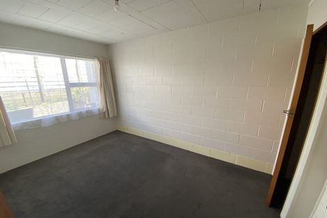 Photo of property in 40 West Coast Road, Glen Eden, Auckland, 0602