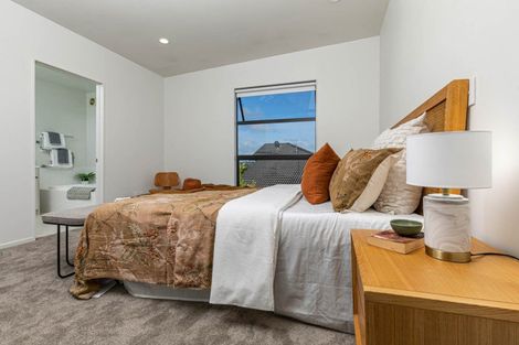 Photo of property in 11/40 Scarlet Oak Drive, Schnapper Rock, Auckland, 0632