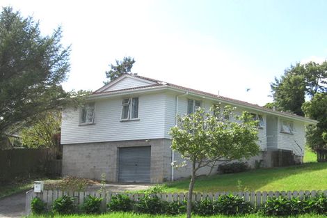 Photo of property in 71 Cedar Heights Avenue, Massey, Auckland, 0614