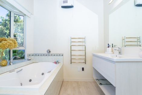 Photo of property in 4 Bradbourne Way, Lower Shotover, Queenstown, 9371