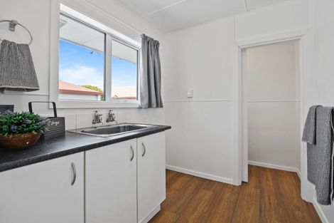 Photo of property in 408 Main North Road, Redwood, Christchurch, 8051