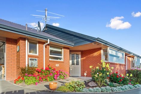 Photo of property in 24 Aotea Crescent, Gore, 9710