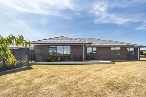 Photo of property in 24 Macdonald Heights, Feilding, 4702
