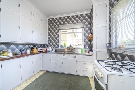 Photo of property in 9 Summerhays Street, Terrace End, Palmerston North, 4410