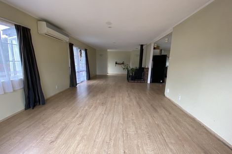 Photo of property in 3 Keryn Place, Opaheke, Papakura, 2113