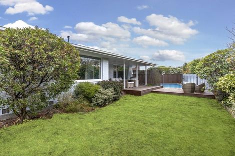 Photo of property in 17 Hillcrest Place, Avonhead, Christchurch, 8042