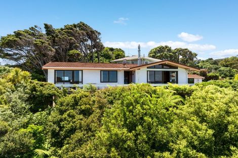 Photo of property in 56 Grand View Road, Leigh, 0985