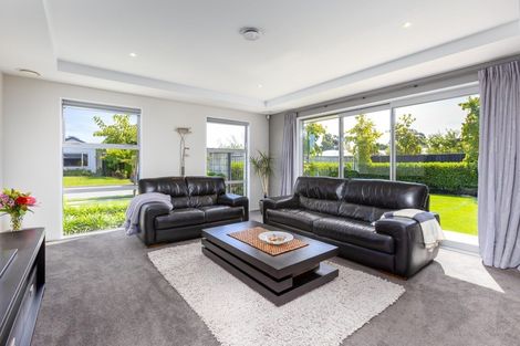 Photo of property in 4 Amy Place, Rangiora, 7400