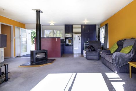 Photo of property in 3 Dallow Place, Henderson, Auckland, 0612