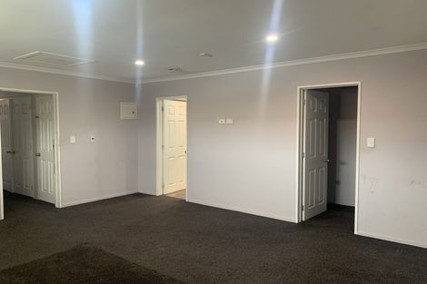 Photo of property in 22 Hilltop Road, Clover Park, Auckland, 2019