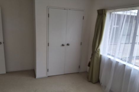 Photo of property in 53 Golfland Drive, Golflands, Auckland, 2013