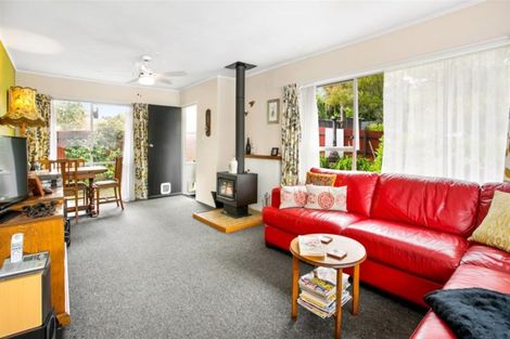 Photo of property in 2/46a Kamara Road, Glen Eden, Auckland, 0602