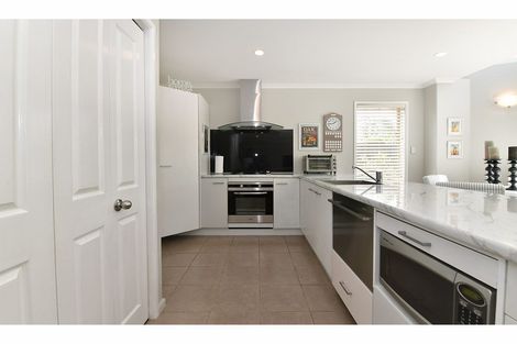 Photo of property in 16 Millennial Way, Orewa, 0931