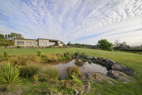 Photo of property in 265 Old North Road, Kumeu, 0892