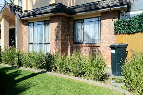 Photo of property in 66 Blackwood Drive, Wattle Downs, Auckland, 2103