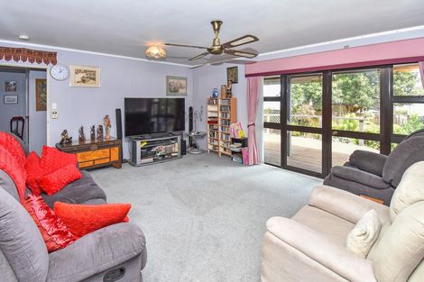 Photo of property in 12a Shepherds Road, Papakura, 2110