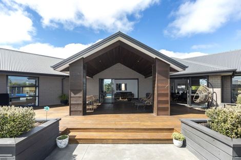 Photo of property in 14 Kingsdowne Drive, West Melton, 7618