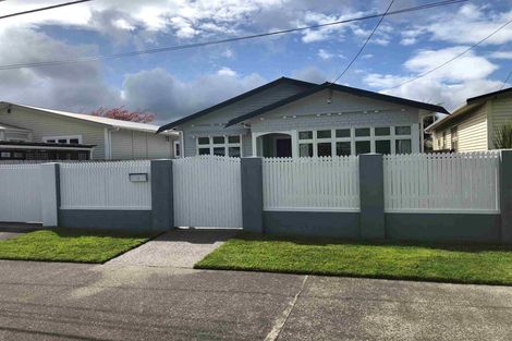 Photo of property in 32 Ava Street, Petone, Lower Hutt, 5012