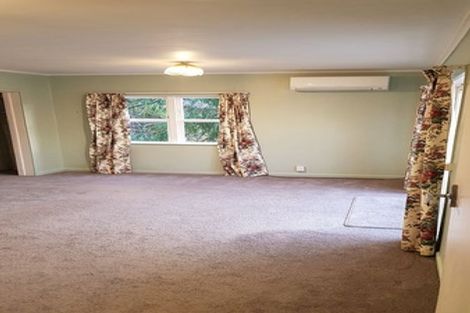 Photo of property in 38a Sunnynook Road, Sunnynook, Auckland, 0620