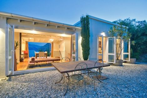 Photo of property in 6 Matau Place, Fernhill, Queenstown, 9300