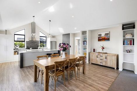 Photo of property in 6 Lewis Way, Cambridge, 3434