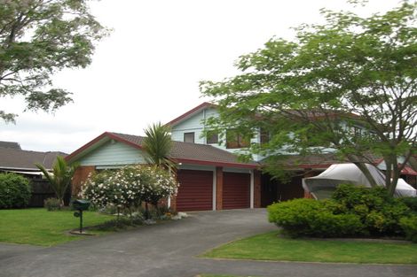 Photo of property in 43 Evanda Crescent, Conifer Grove, Takanini, 2112